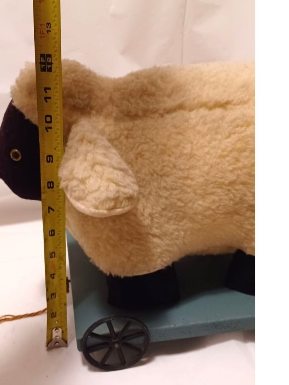 Vtg Country Farmhouse Sheep Lamb on Wheels Wood Twine Pull Toy Decor Snuggler - Picture 10 of 15